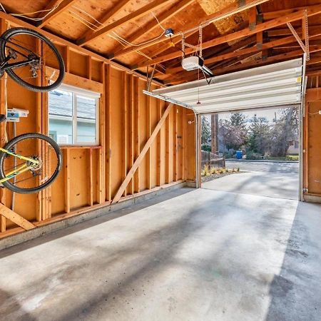 Mid Century Modern Boise-River Bungalow W/ Hot Tub Екстер'єр фото