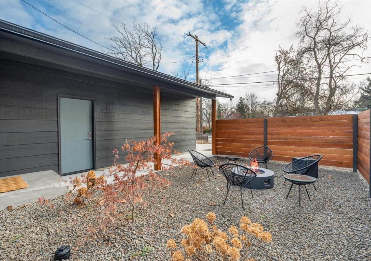 Mid Century Modern Boise-River Bungalow W/ Hot Tub Екстер'єр фото