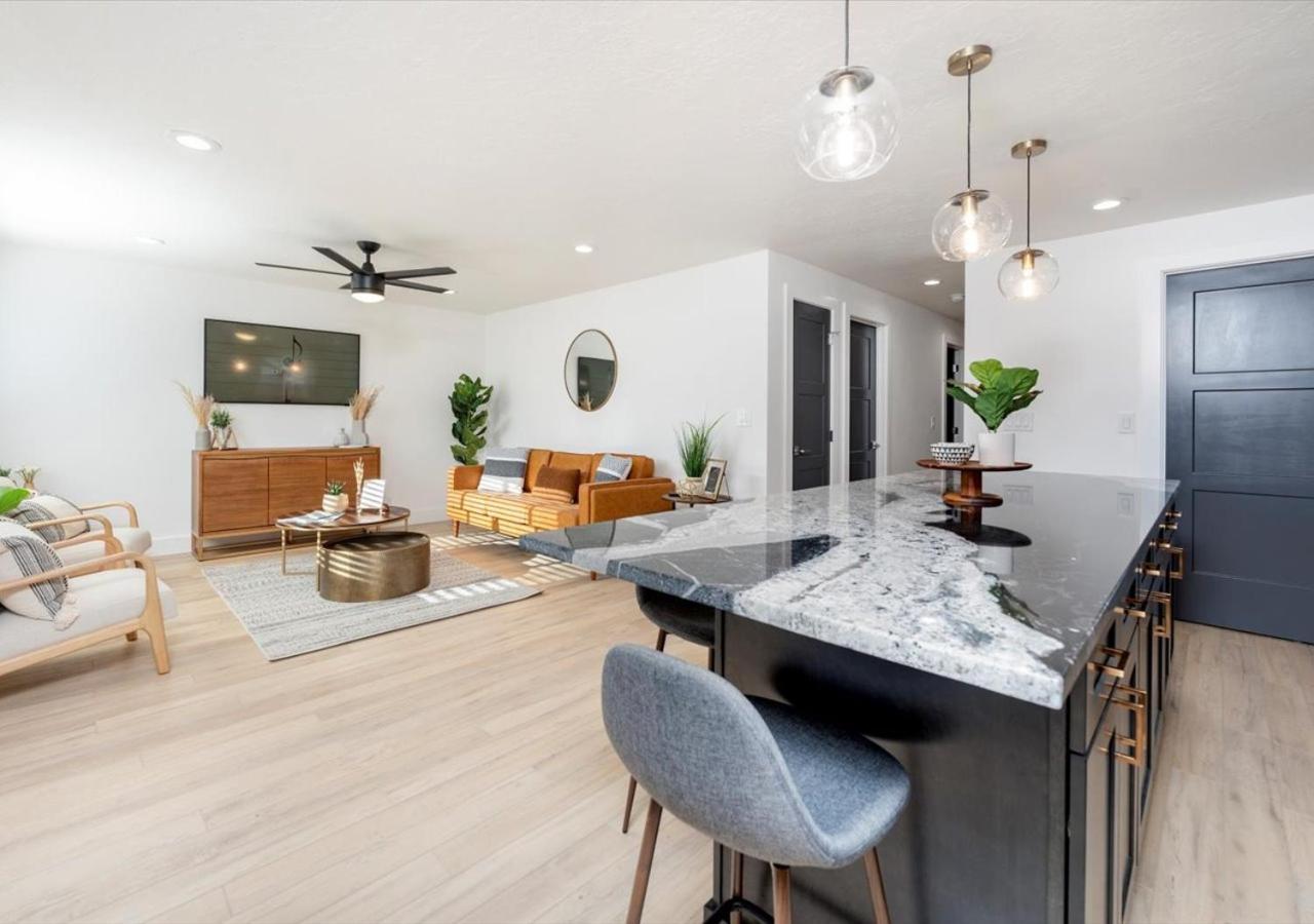Mid Century Modern Boise-River Bungalow W/ Hot Tub Екстер'єр фото