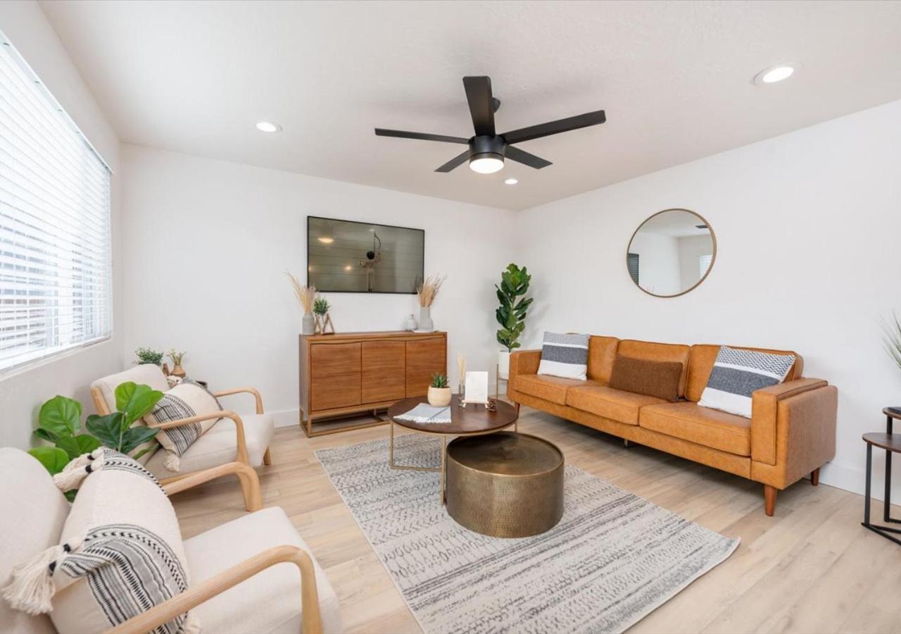 Mid Century Modern Boise-River Bungalow W/ Hot Tub Екстер'єр фото