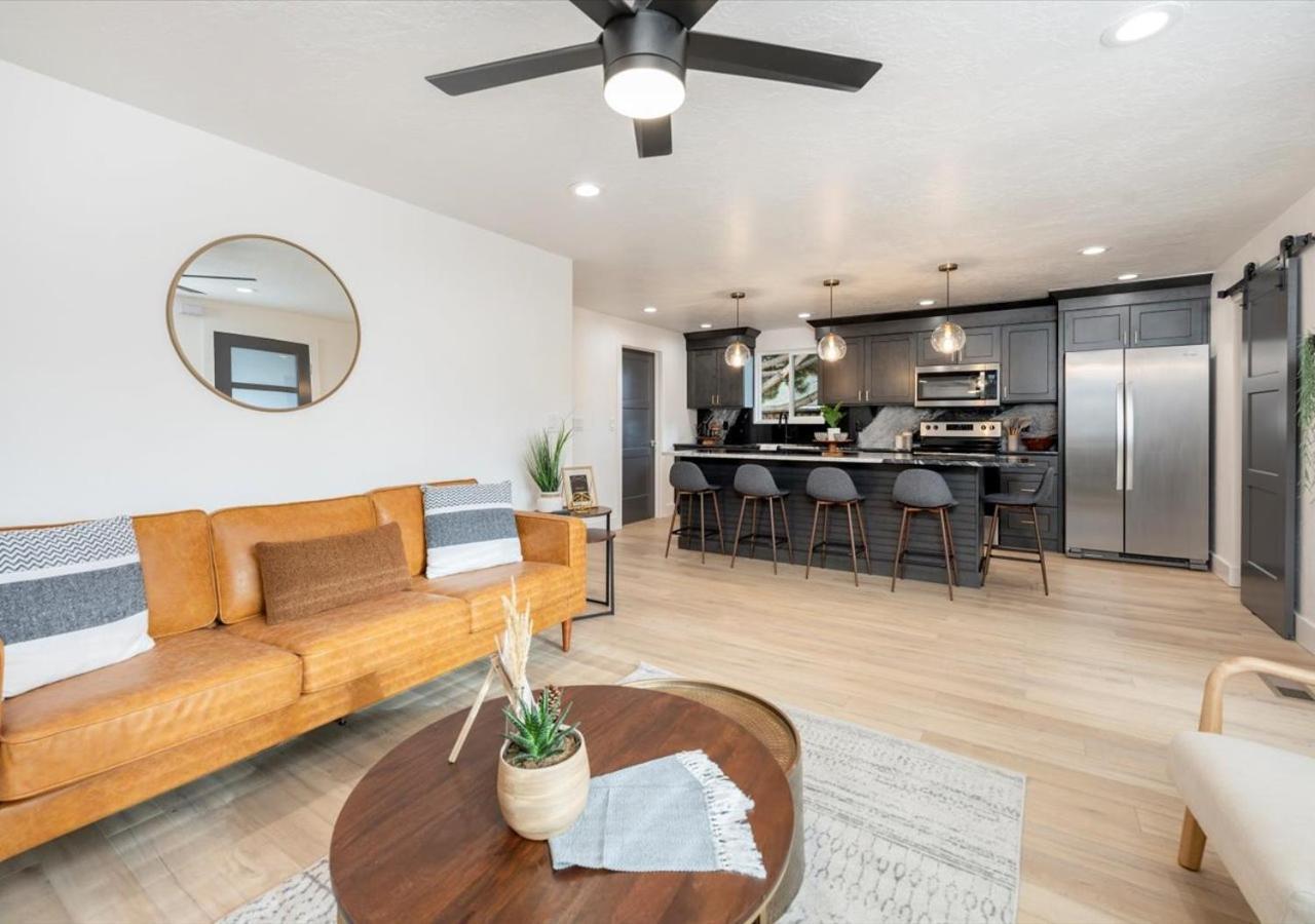 Mid Century Modern Boise-River Bungalow W/ Hot Tub Екстер'єр фото